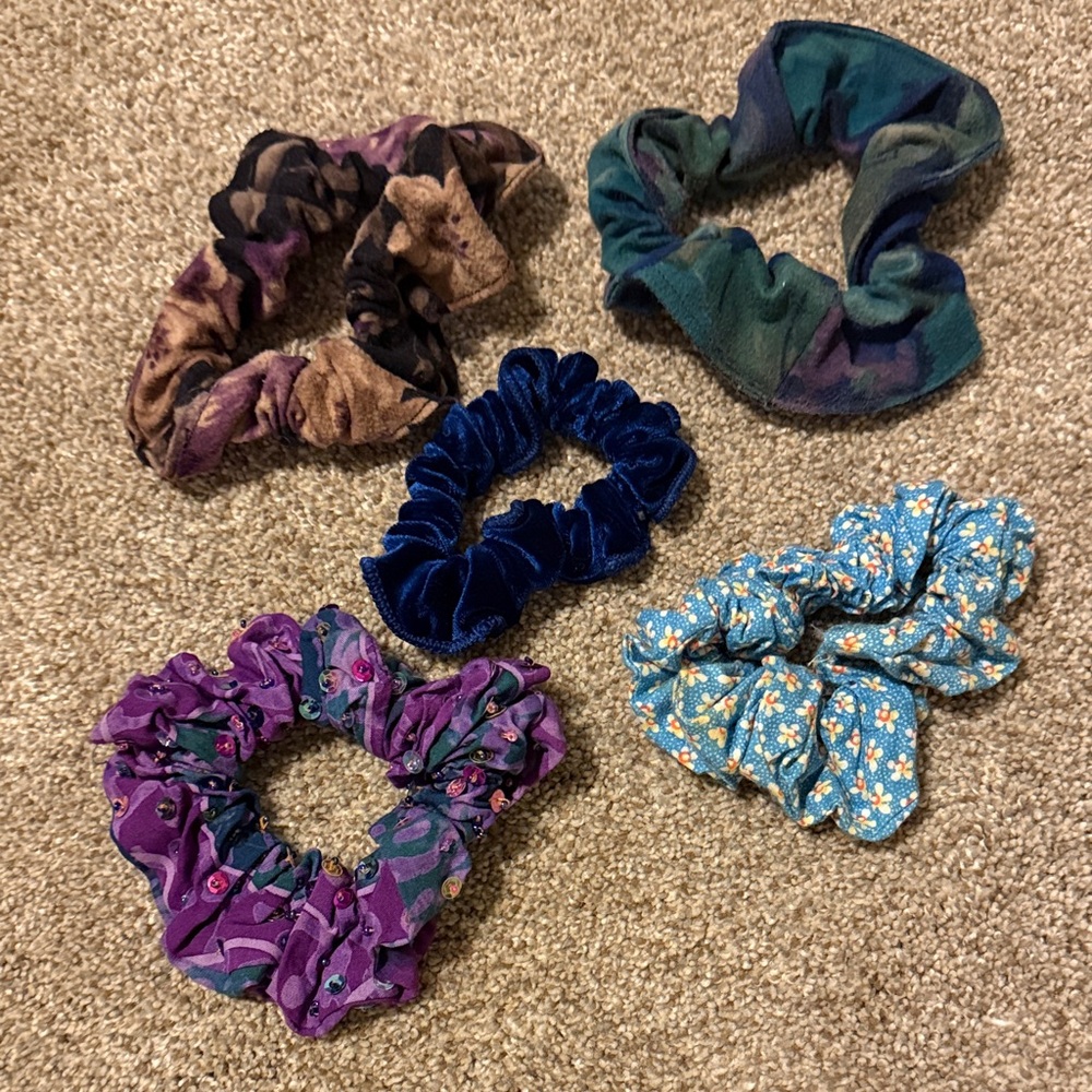 😎Colorful Scrunchie Set🎀